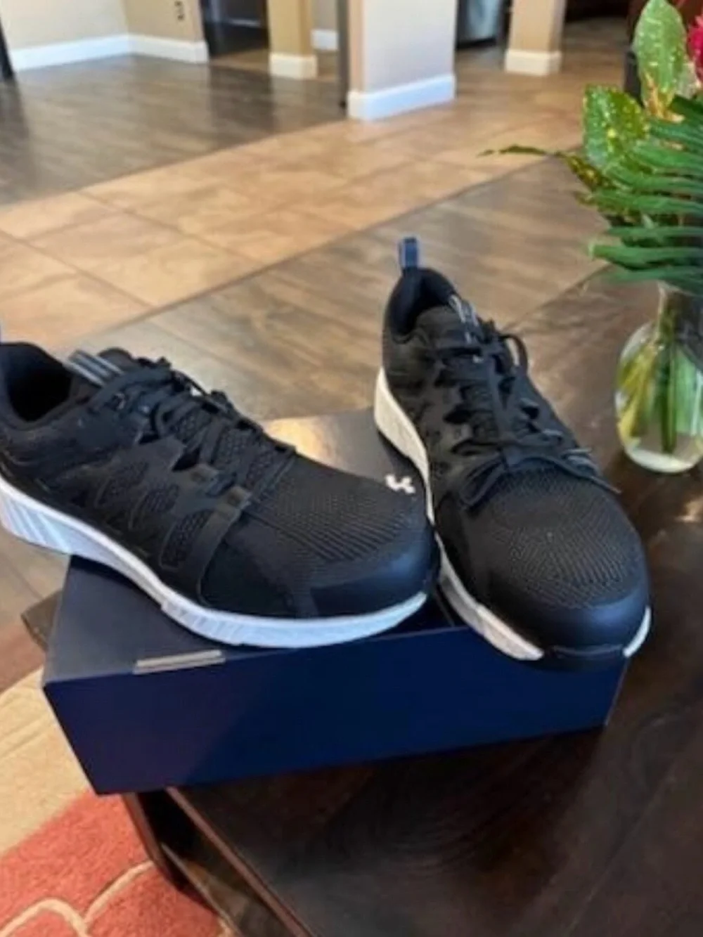Reebok Men's Black Safety’s Slip-Resistant Trainers